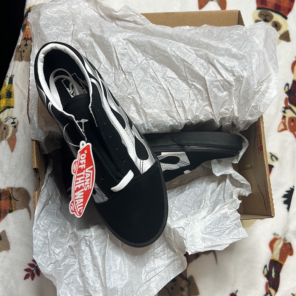 Brand new Vans - Picture 6 of 8